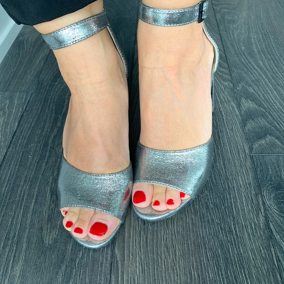 Jessica Simpson shoes - Picture 3 of 8